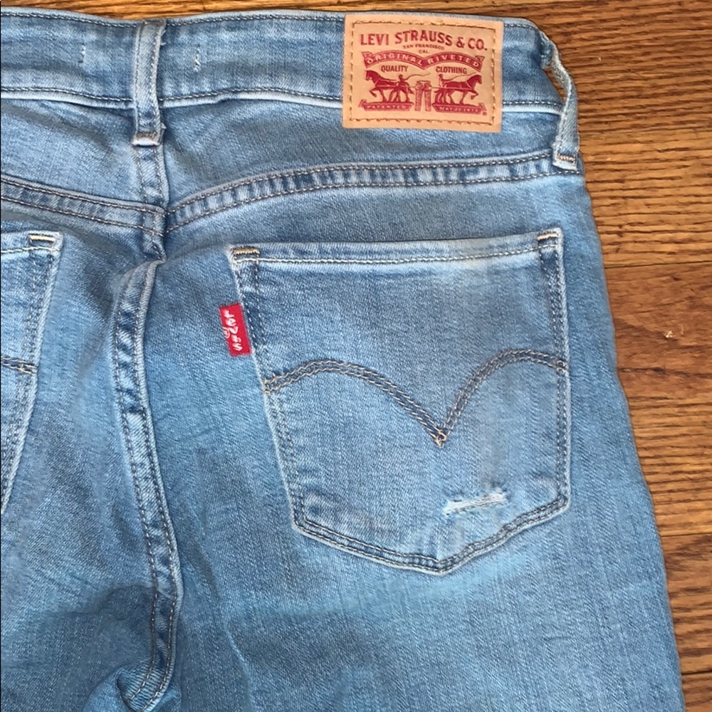 Levi skinny jeans